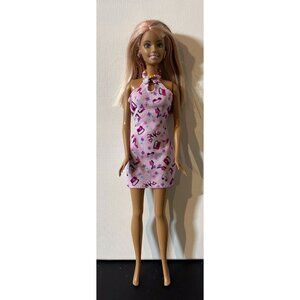 1999 BARBIE Cali Girl Tanned Doll Blonde Highlights Blue Eyes Necklace